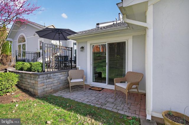 61 HARTZELL DR, Shepherdstown, WV 25443
