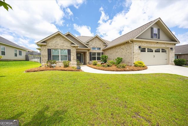 207 Creek Ridge Drive, Warner Robins, GA 31088
