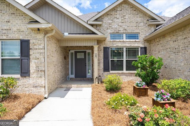207 Creek Ridge Drive, Warner Robins, GA 31088