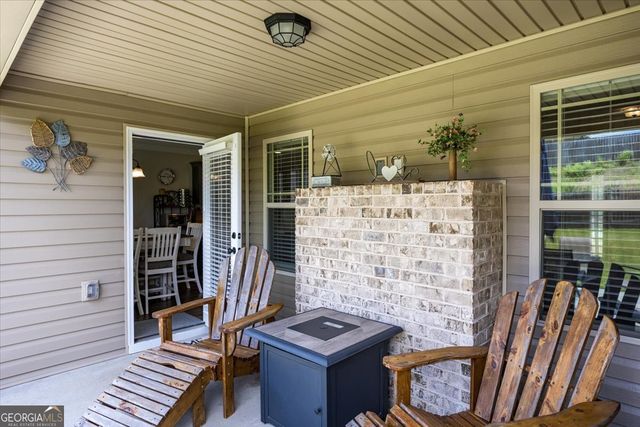 207 Creek Ridge Drive, Warner Robins, GA 31088
