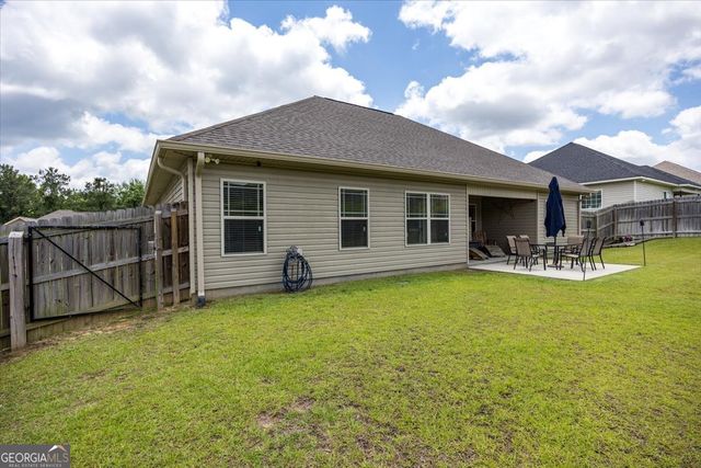 207 Creek Ridge Drive, Warner Robins, GA 31088