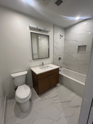 105 Sea Street 202, Quincy, MA 02169