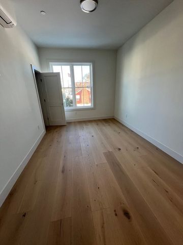 105 Sea Street 202, Quincy, MA 02169