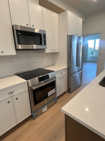 105 Sea Street 202, Quincy, MA 02169