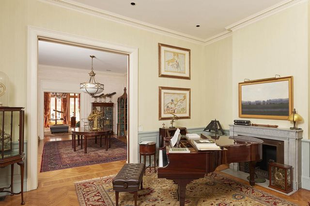 9 E 88th Street, New York City, NY 10128