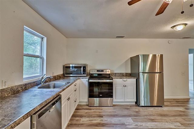 300 S US HIGHWAY 129, Bell, FL 32619