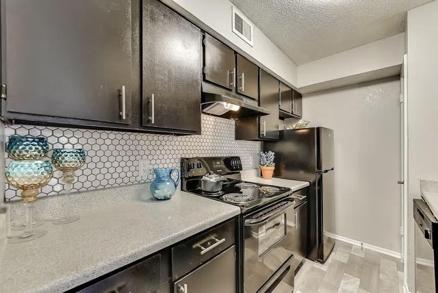 8081 Marvin D Love Freeway 0206, Dallas, TX 75237