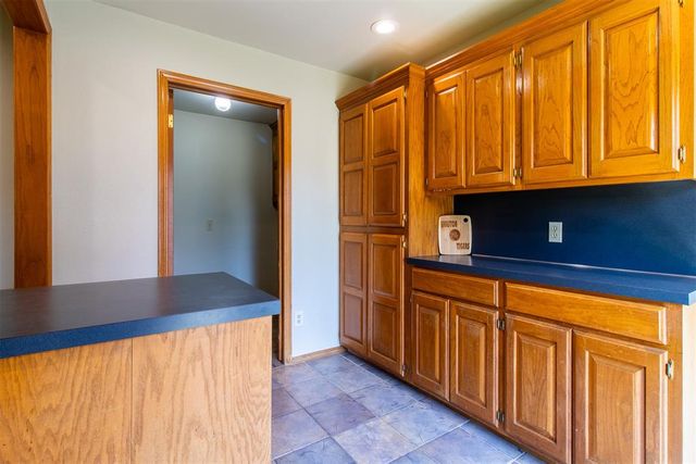 912 Birch Street, Wellston, OK 74881