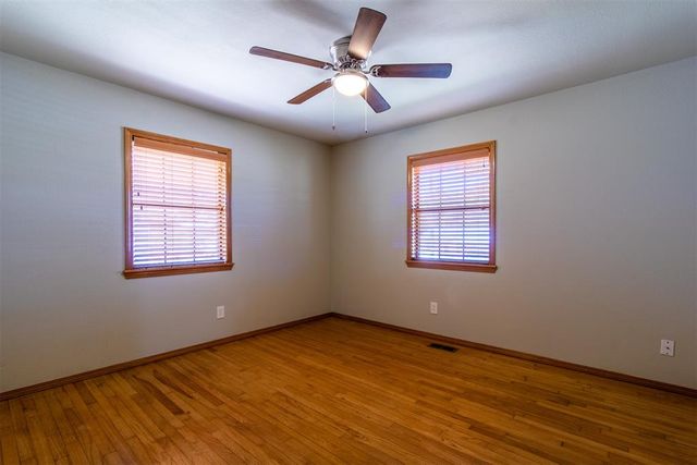 912 Birch Street, Wellston, OK 74881