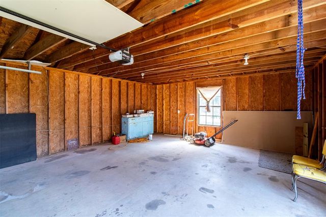 912 Birch Street, Wellston, OK 74881