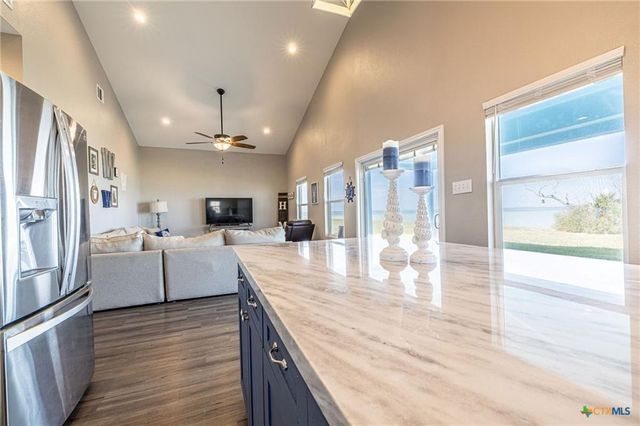 400 W Kruse Road, Port Lavaca, TX 77979