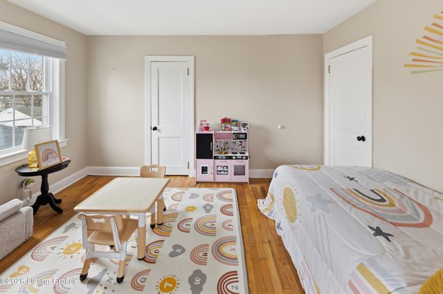 2132 Glenworth Ave, Louisville, KY 40218