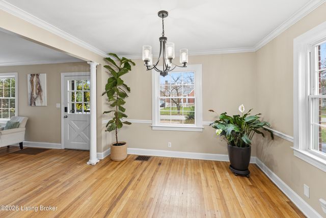 2132 Glenworth Ave, Louisville, KY 40218