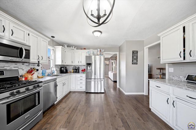 2734 SW Stutley RD, Topeka, KS 66614