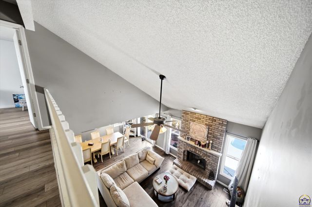 2734 SW Stutley RD, Topeka, KS 66614