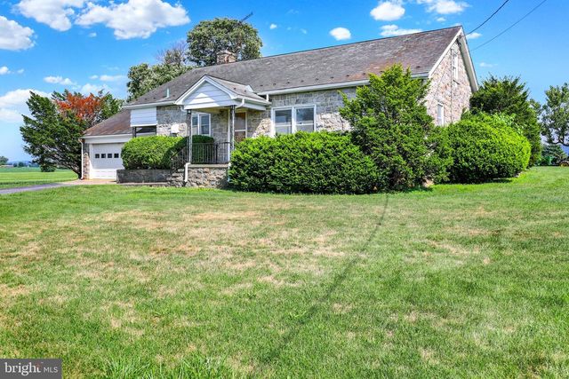 8893 ALLENTOWN PIKE, Fleetwood, PA 19522