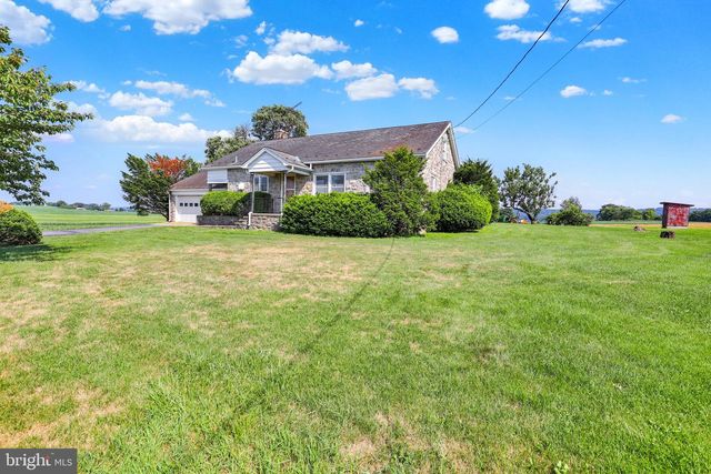 8893 ALLENTOWN PIKE, Fleetwood, PA 19522
