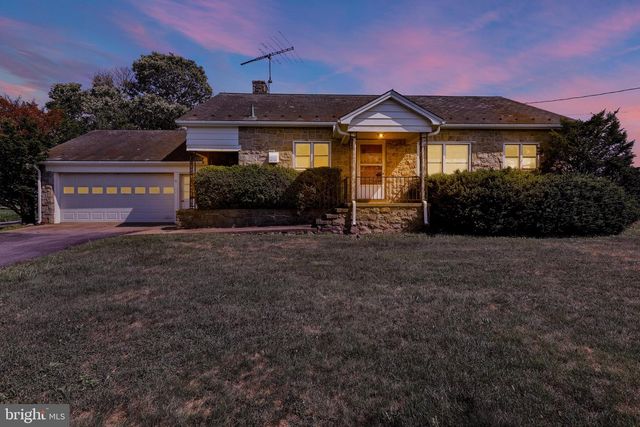 8893 ALLENTOWN PIKE, Fleetwood, PA 19522