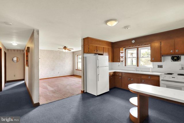 8893 ALLENTOWN PIKE, Fleetwood, PA 19522