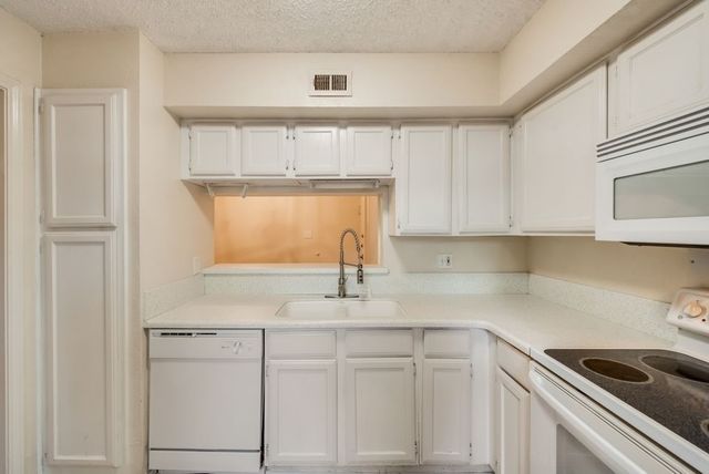 336 Melrose Drive 18C, Richardson, TX 75080