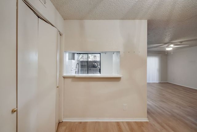 336 Melrose Drive 18C, Richardson, TX 75080