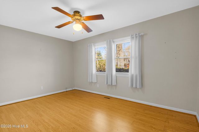 609 Edgehill Road, Trent Woods, NC 28562