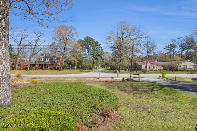 609 Edgehill Road, Trent Woods, NC 28562