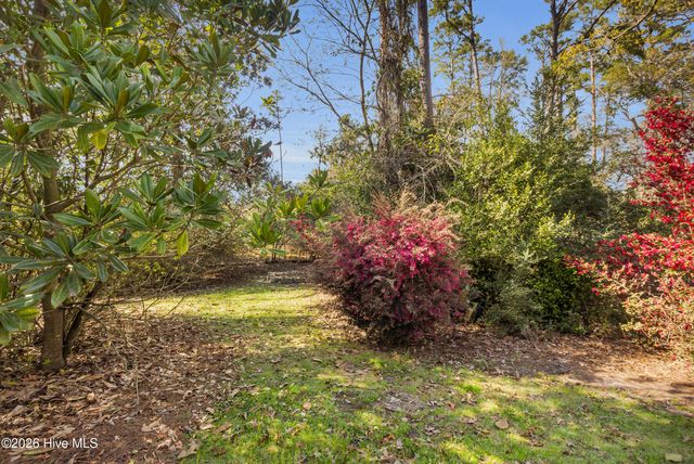 609 Edgehill Road, Trent Woods, NC 28562