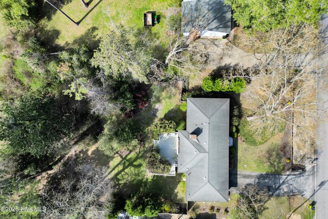 609 Edgehill Road, Trent Woods, NC 28562