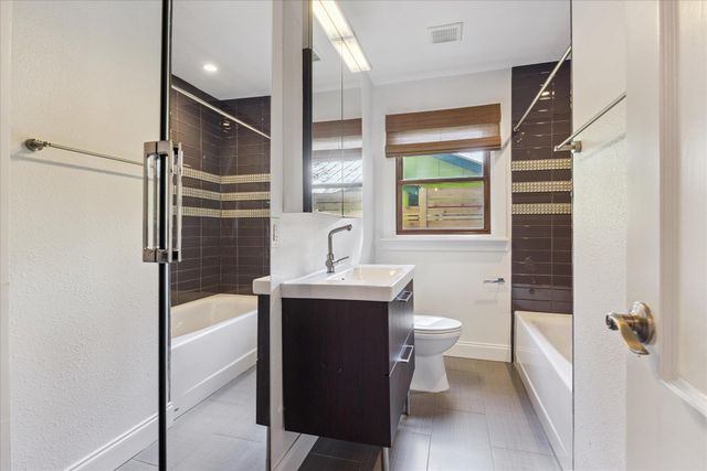 1106 Fairmount Ave, Austin, TX 78704