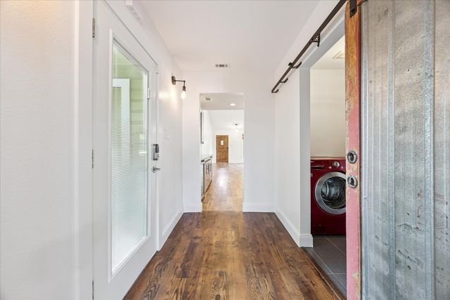 1106 Fairmount Ave, Austin, TX 78704