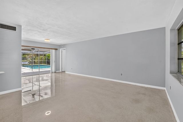 200 NW 11th Avenue, Boca Raton, FL 33486
