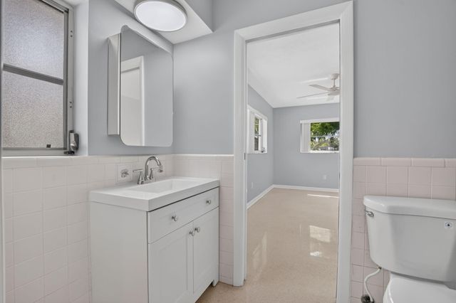 200 NW 11th Avenue, Boca Raton, FL 33486