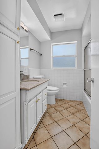 200 NW 11th Avenue, Boca Raton, FL 33486