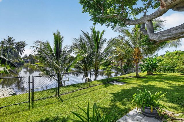 200 NW 11th Avenue, Boca Raton, FL 33486