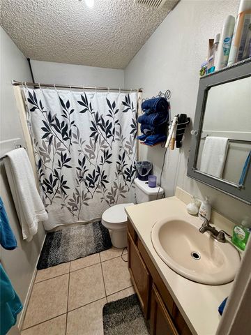1225 Sandstone Drive, Cleburne, TX 76033