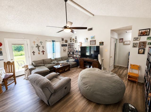 1225 Sandstone Drive, Cleburne, TX 76033