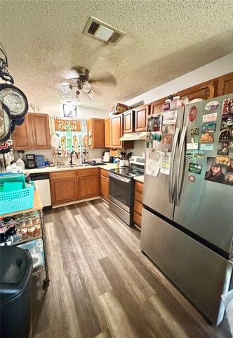 1225 Sandstone Drive, Cleburne, TX 76033