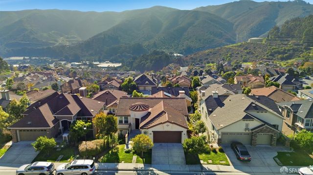 147 Elderberry Lane, Brisbane, CA 94005