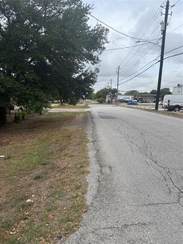 2206 Harris Avenue, Pasadena, TX 77506