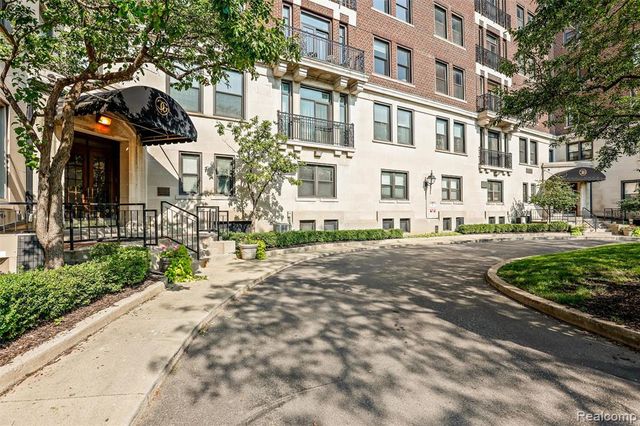 2900 E Jefferson Avenue, Detroit, MI 48207