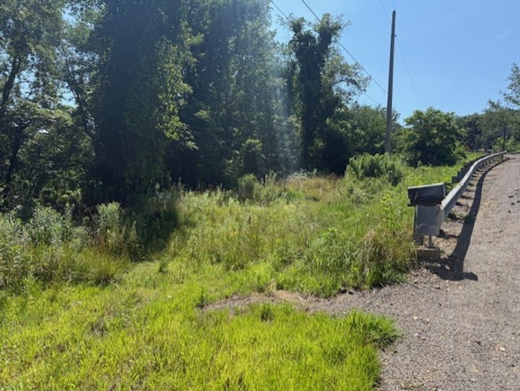 208 Briar Hill Rd, East Franklin Twp, PA 16201