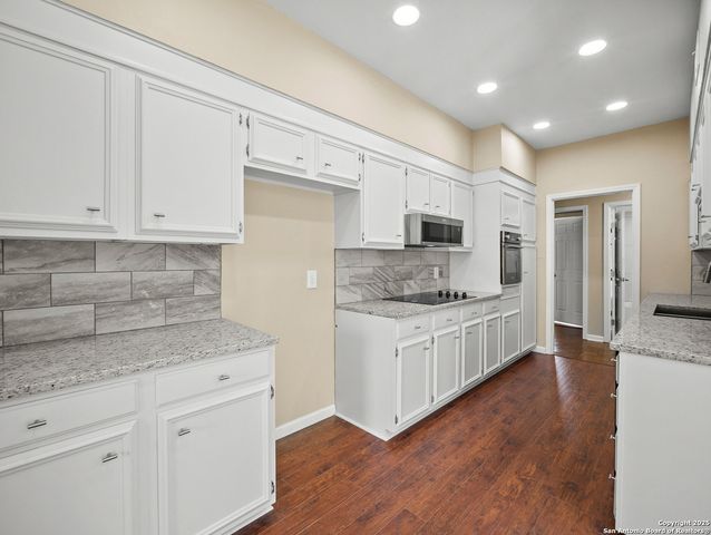 3678 Hidden Dr Apt 1804, San Antonio, TX 78217