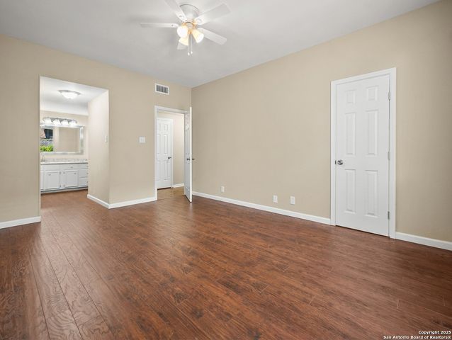 3678 Hidden Dr Apt 1804, San Antonio, TX 78217