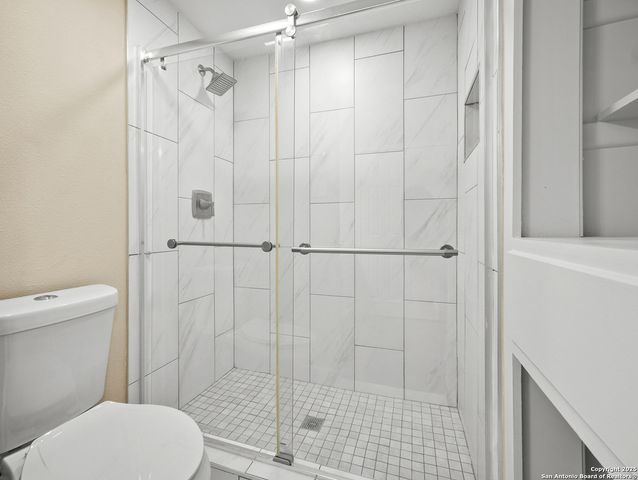 3678 Hidden Dr Apt 1804, San Antonio, TX 78217