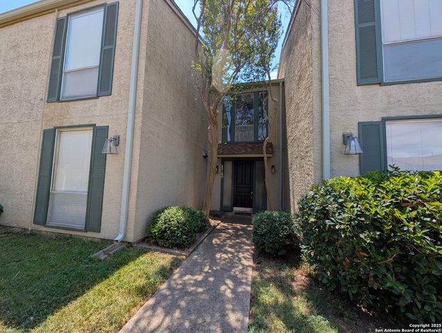 3678 Hidden Dr Apt 1804, San Antonio, TX 78217