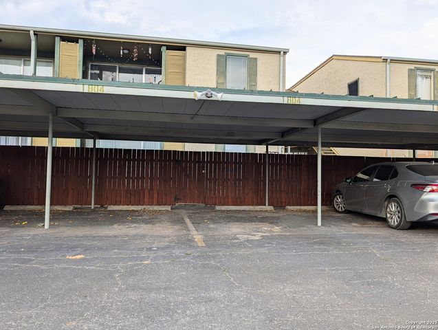 3678 Hidden Dr Apt 1804, San Antonio, TX 78217