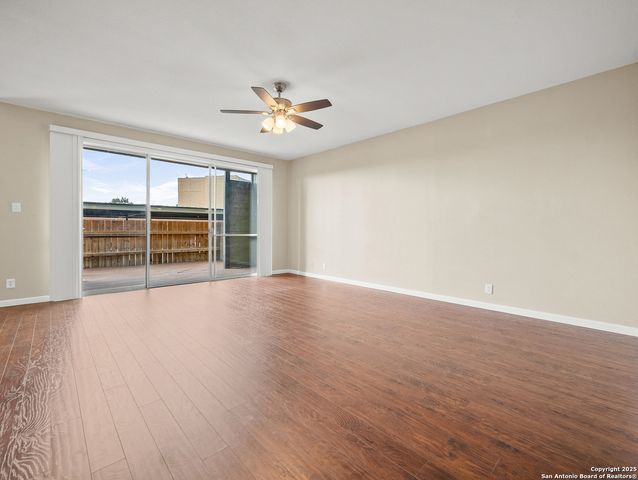 3678 Hidden Dr Apt 1804, San Antonio, TX 78217