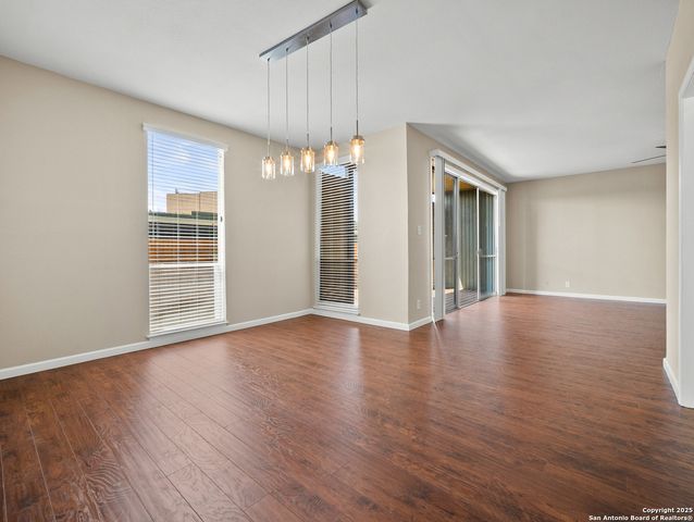 3678 Hidden Dr Apt 1804, San Antonio, TX 78217