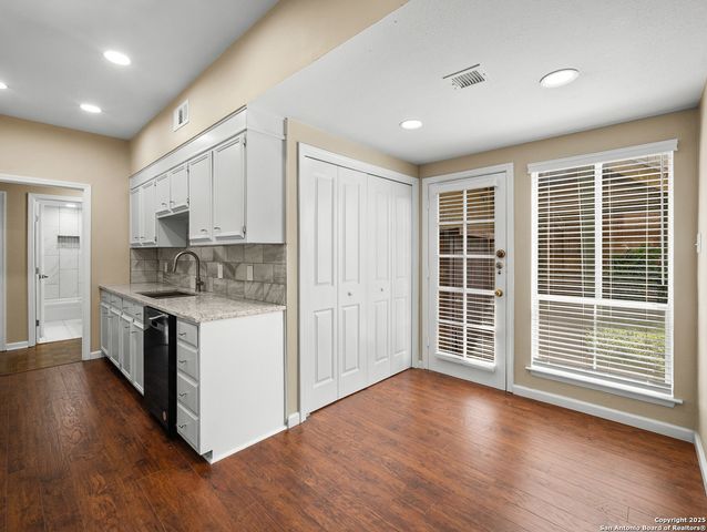 3678 Hidden Dr Apt 1804, San Antonio, TX 78217